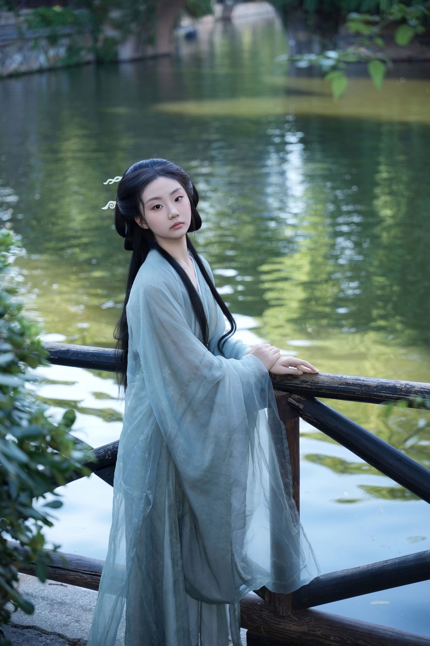 青青 – 《清冷风汉服》[11P]